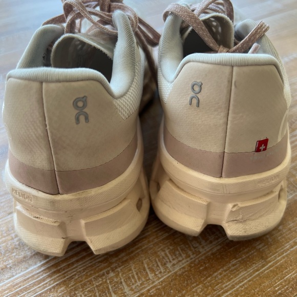 On Cloudmonster Women's Running Shoes - 8 - Picture 7 of 13